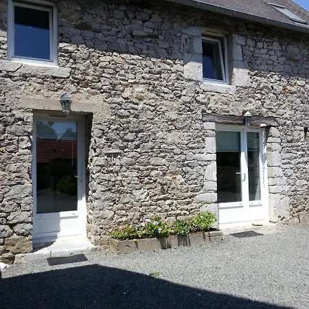 La Campagne De Bas Heugueville-sur-Sienne