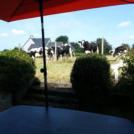 La Campagne De Bas Heugueville-sur-Sienne